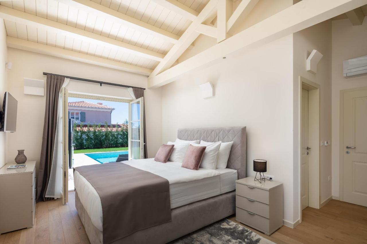 Villa Harmony By Ilc Brtonigla Exterior photo